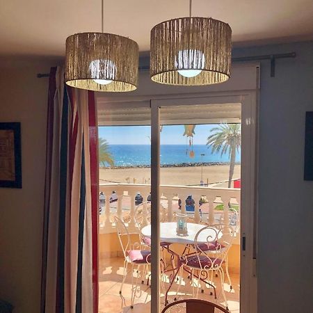 Apartamentos Playa Torrenostra Luaran gambar