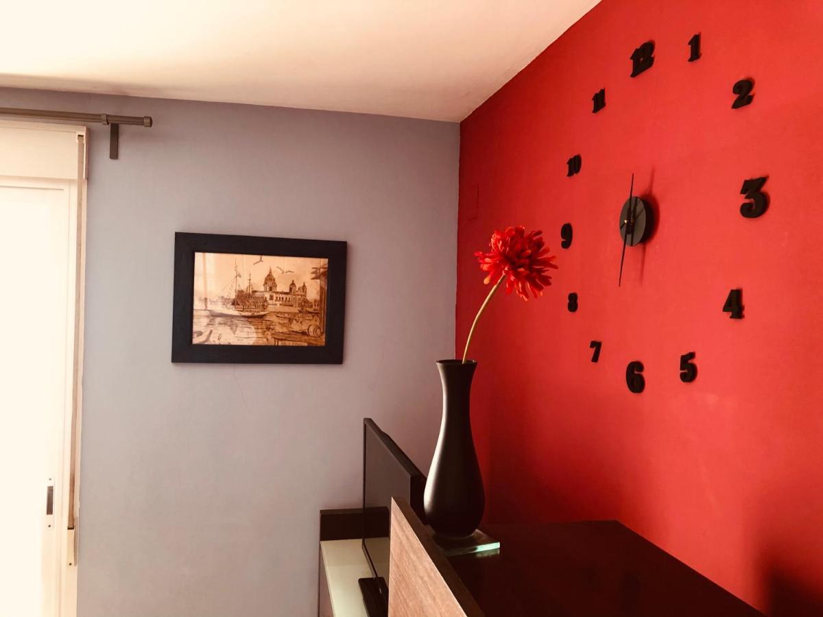 Apartamentos Playa Torrenostra Luaran gambar
