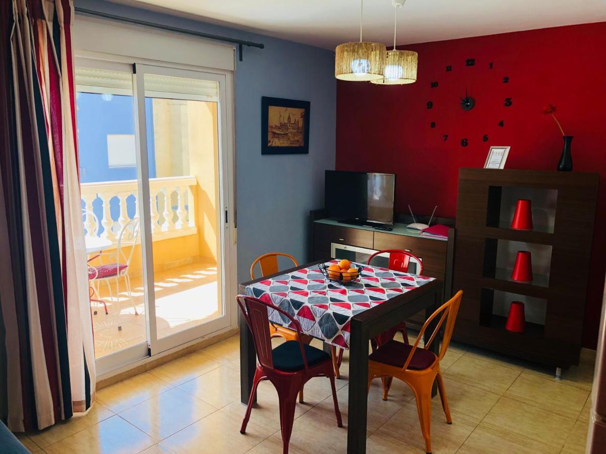 Apartamentos Playa Torrenostra Luaran gambar