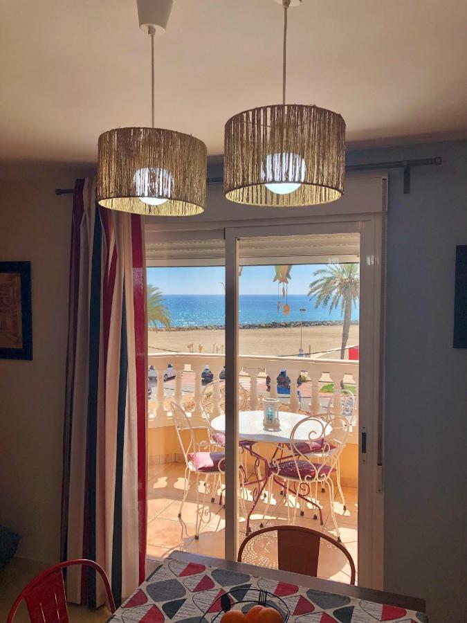 Apartamentos Playa Torrenostra Luaran gambar