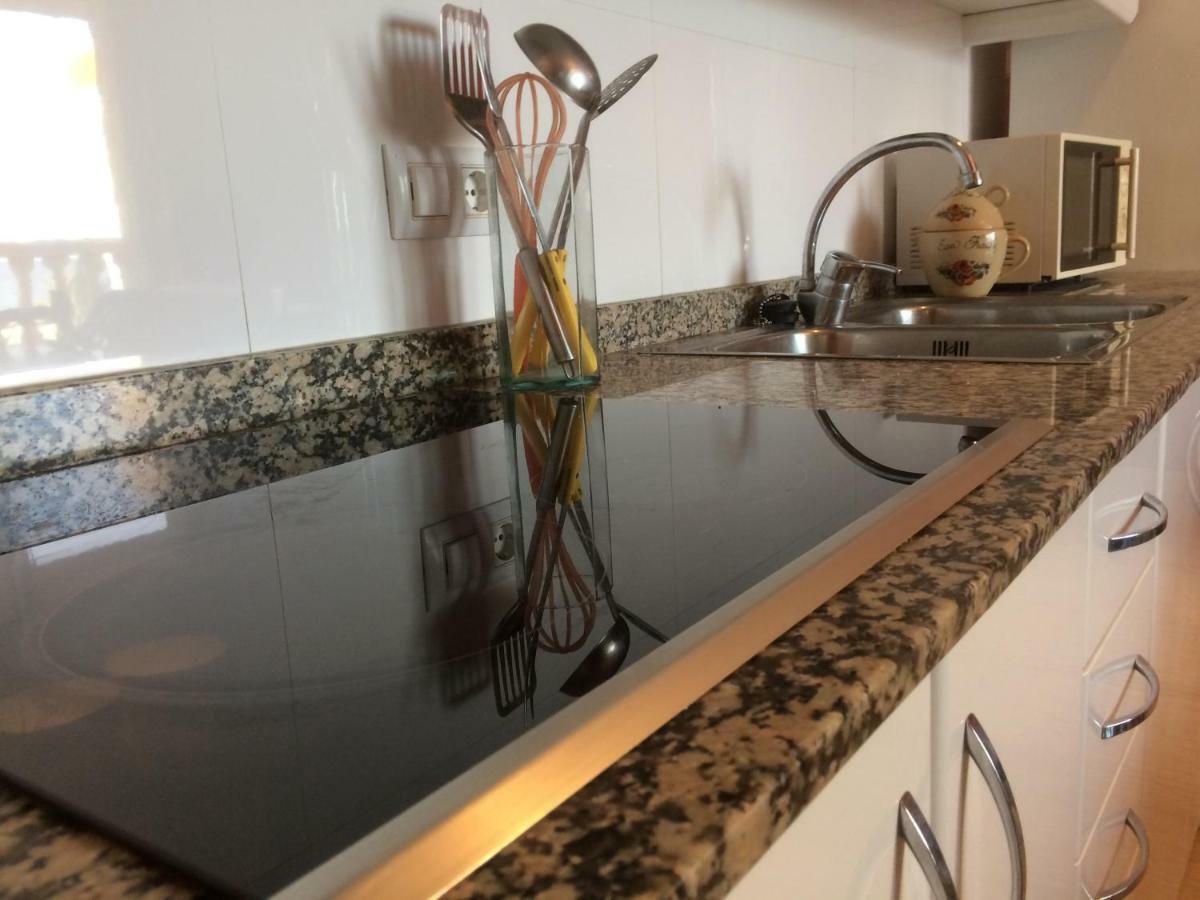 Apartamentos Playa Torrenostra Luaran gambar