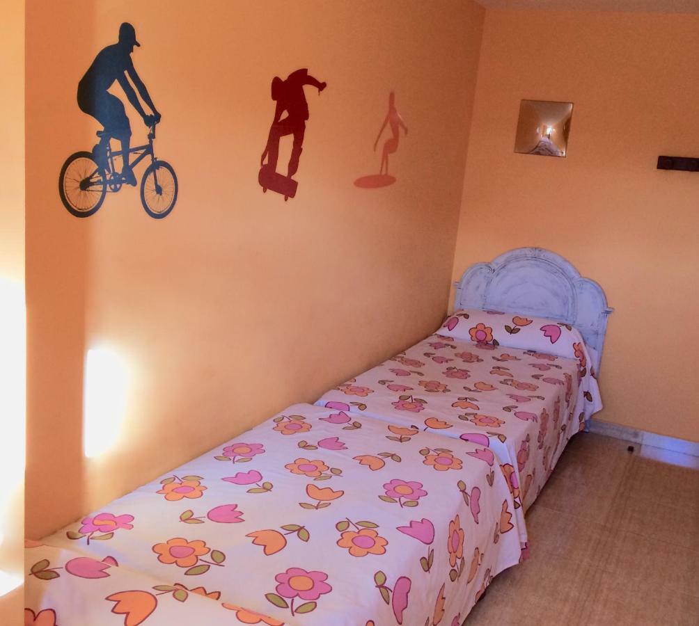 Apartamentos Playa Torrenostra Luaran gambar