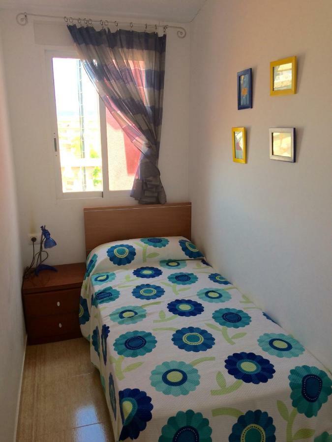 Apartamentos Playa Torrenostra Luaran gambar